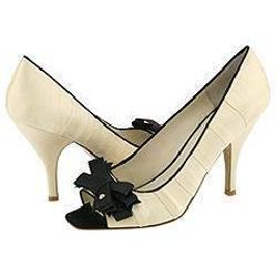 Nine West Gohana Natural/Black Satin