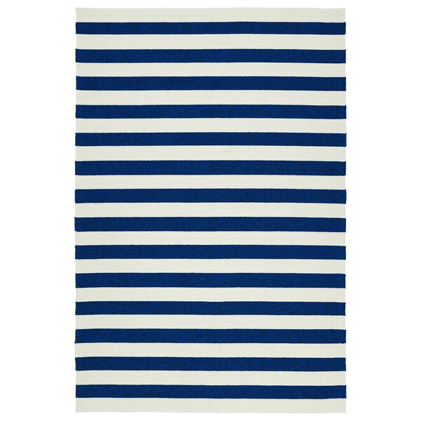 Handmade Indoor/ Outdoor Getaway Navy Stripes Rug (8' x 10') 17231149