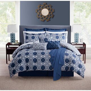 VCNY Milford Hexagon 16-piece Bed in a Bag with Sheet Set