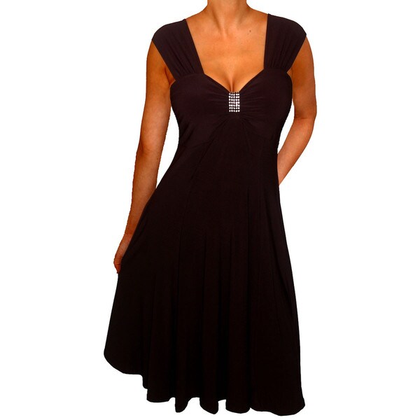 Women's Plus Size Slimming Black Sleeveless Empire Waist Cocktail Dress - 18076375 - Overstock 