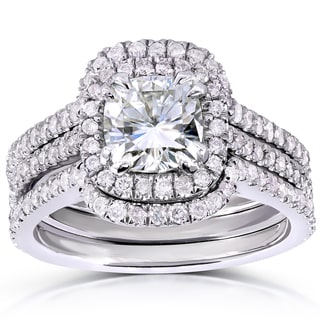 Annello 14k Gold 1 1/10ct Forever One Cushion-cut Moissanite and 3/4ct TDW Diamond Bridal Ring 3-Piece Set (G-H, I1-I2)