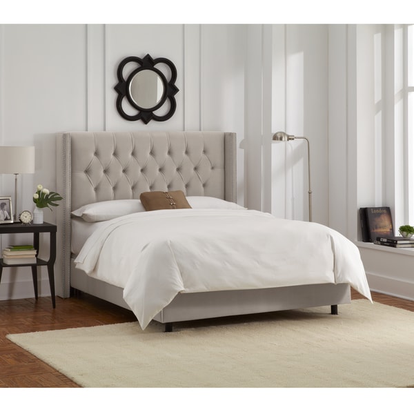 Skyline Furniture Light Grey Velvet Diamond Tufted Wingback Nail Bed