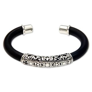 Handcrafted Sterling Silver 'Magnificent Bali' Bracelet (Indonesia)