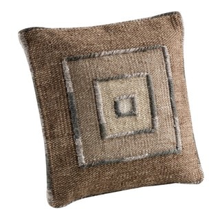 Hand-woven Indo Ermanno Beige/ Grey Pillow (24-inch x 24-inch)