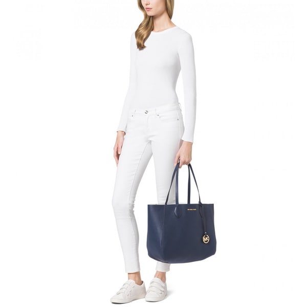 Michael Kors Mae Navy/White Large East/West Tote Bag
