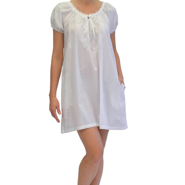 La Cera Women's Short Sleeve Embroidered Chemise