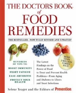 The Doctors Book of Food Remedies: The Latest Findings on the Power of Food to Treat and Prevent Health Problems ... (Paperback)