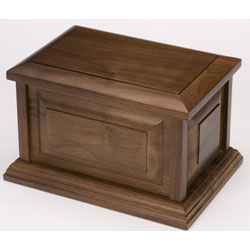 Majestic Walnut Deluxe Urn