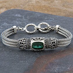 Sterling Silver 'Cawi' Green Quartz Toggle Bracelet (Indonesia)