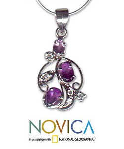 Sterling Silver 'Wine Delight' Amethyst Necklace (India)