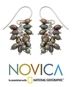 Silver 'Black Grapes' Cultured Pearl Earrings (Indonesia)