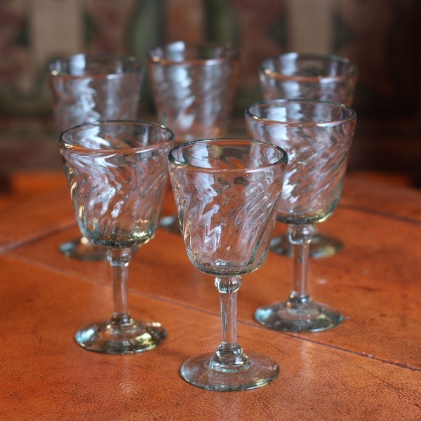 Set of 6 'Contoured' Wine Glasses (Mexico) 11461339 Overstock