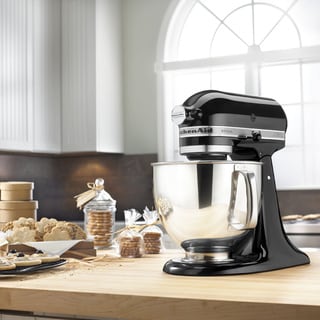 KitchenAid KSM150PSOB Onyx Black 5-quart Artisan Tilt-Head Stand Mixer *With Rebate*