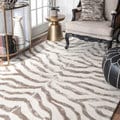 Alexa New Zealand Faux/Silk Zebra Rug (5' x 8' )
