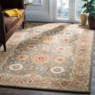 Handmade Mahal Sage/ Ivory Wool Rug (5' x 8')