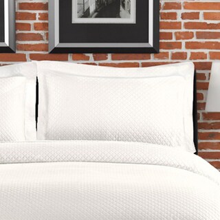 Diamante Matelasse White Standard-size Sham