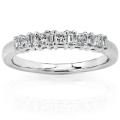 14k White Gold 1/4ct TDW Diamond Wedding Band