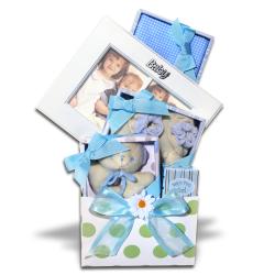 Baby  Gift Sets on Five Piece Alder Creek Gifts Keepsake Baby Boy Gift Basket In Blue