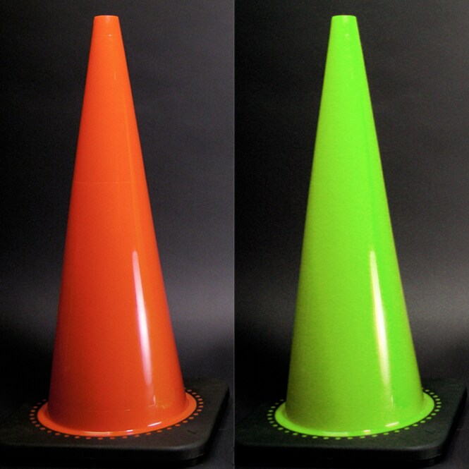 Equicross 28-inch Stain-resistant Impact Flex PVC Traffic Safety Cone