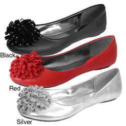 Bamboo by Journee Women's 'Justine-52' Flower Toe Ballet Flats