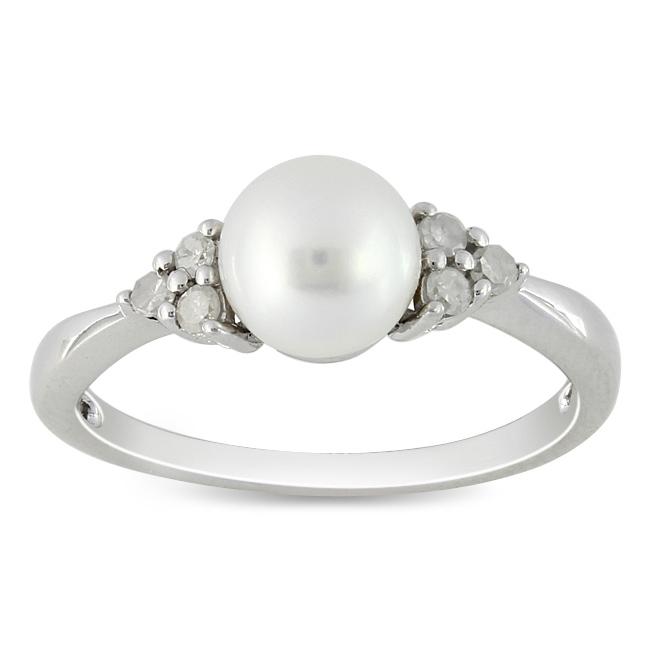  White Gold Cultured Freshwater Pearl Ring (8 8.5 mm)  