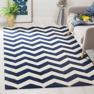 Handmade Chevron Dark Blue/ Ivory Wool Rug (4' x 6')