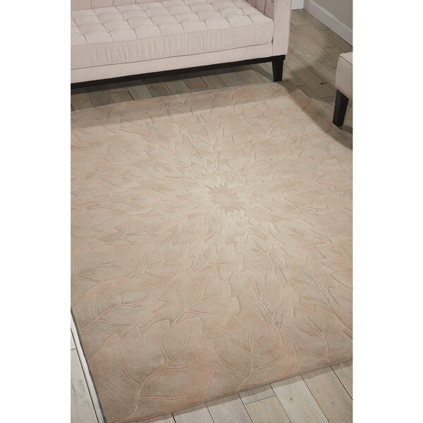 Nourison Hand-tufted Moda Ivory Leaf Pattern Rug (5'8 x 6'9) Nourison Hand-tufted Moda Ivory Leaf Pattern Rug (5'8 x 6'9)