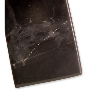 Handcrafted Onyx 'Black Towers' Obelisk Sculptures (Set of 2) (Peru)