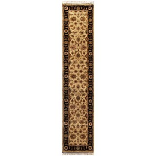 Hand-knotted Oriental Sand Wool Runner Rug (2'6 x 10')