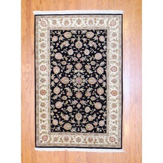 Sino Hand-knotted Tabriz Black/ Ivory Wool/ Silk Rug (4' x 6')