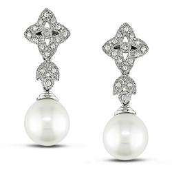 18k Gold South Sea Pearl and 1/4ct TDW Diamond Earrings (H-I, I1-I2) (10-11 mm)