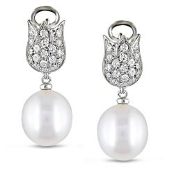 18k Gold FW Pearl and 1/2ct TDW Diamond Earrings (F-G, VS1) (10-11 mm)