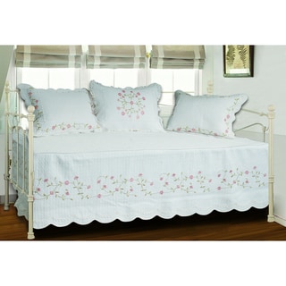 Guinevere Quilted 4-piece Daybed Set
