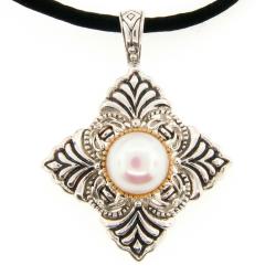 Meredith Leigh Sterling Silver White Freshwater Pearl Necklace (9.8-10 mm)