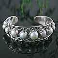 Sterling Silver 'Nostalgic Chic' Pearl Cuff Bracelet (6-10 mm) (India)