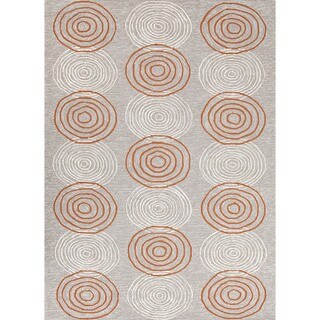 Solid Ivory/ White Indoor/ Outdoor Rug (5' x 7'6)