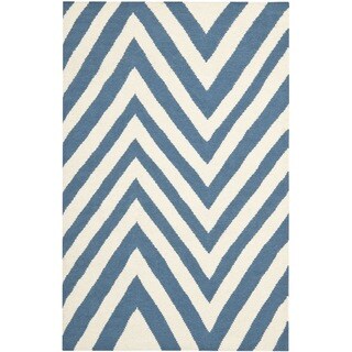 Hand-woven Chevron Dhurrie Blue Wool Rug