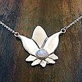Sterling Silver 'Virgo Lotus' Labradorite Flower Necklace (Mexico)