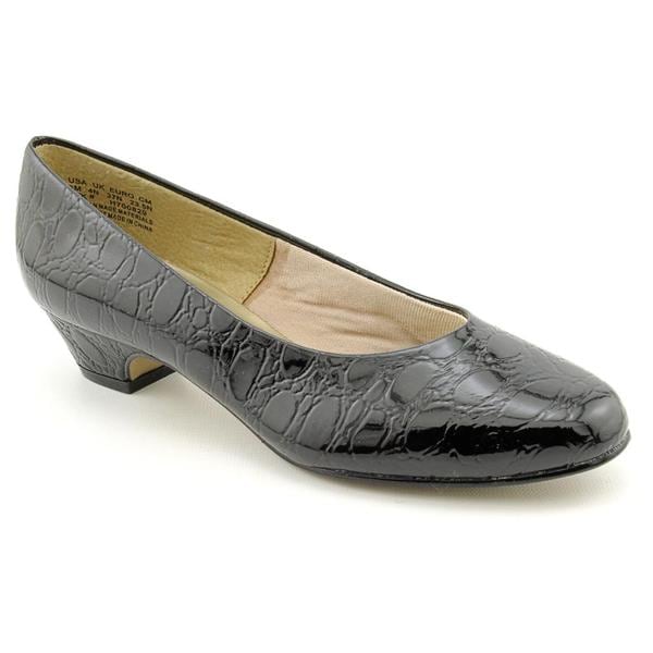 by Hush Puppies Women's 'Angel II' Man-Made Dress Shoes - Extra Wide ...