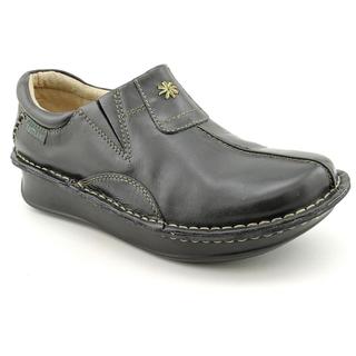 Eastland Women's 'Roll Call' Leather Casual Shoes - Wide