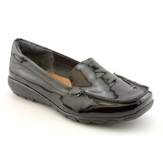 Easy Spirit Women's 'Abide' Patent Leather Casual Shoes - Narrow