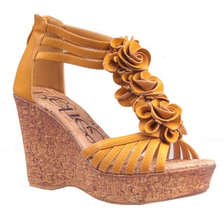 Refresh by Beston Women's 'Maysa-02' T-Strap Wedge Sandals