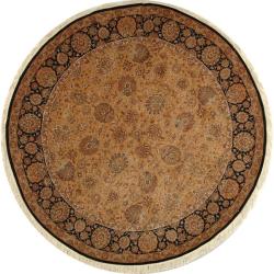 Asian Hand-knotted Royal Kerman Beige and Black Wool Rug (6' Round)