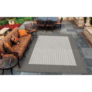 Recife Checkered Field Grey White Rug (5'3 x 7'6')