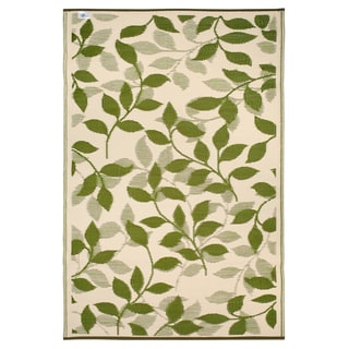 (^ ^)// Prater Mills Indoor/ Outdoor Reversible Forest Green/ Cream Rug