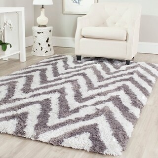 Hand-made Chevron Ivory/ Grey Shag Rug (4' x 6')