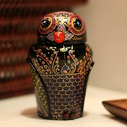Special Offers Mango Wood 'Owl and Its Secrets' Lacquered Box (Thailand)