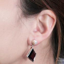 Adee Waiss Sterling Silver Purple Crystal and FW Pearl Earrings (7 mm)