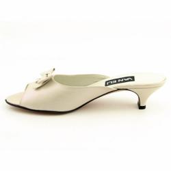 Shura 'Vaneli' Womens Bone Sandals Narrow Peep-Toe Shoes (Size 7.5)