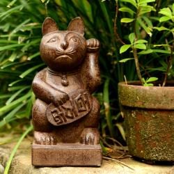 Stone Japanese Maneki Neko 'Lucky Cat' Satuette (Indonesia)